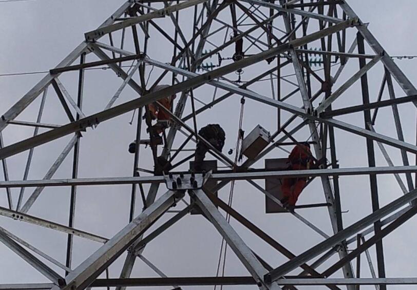 輸電線(xiàn)路隱患在線(xiàn)監(jiān)測(cè)裝置，高效突擊電力外破隱患